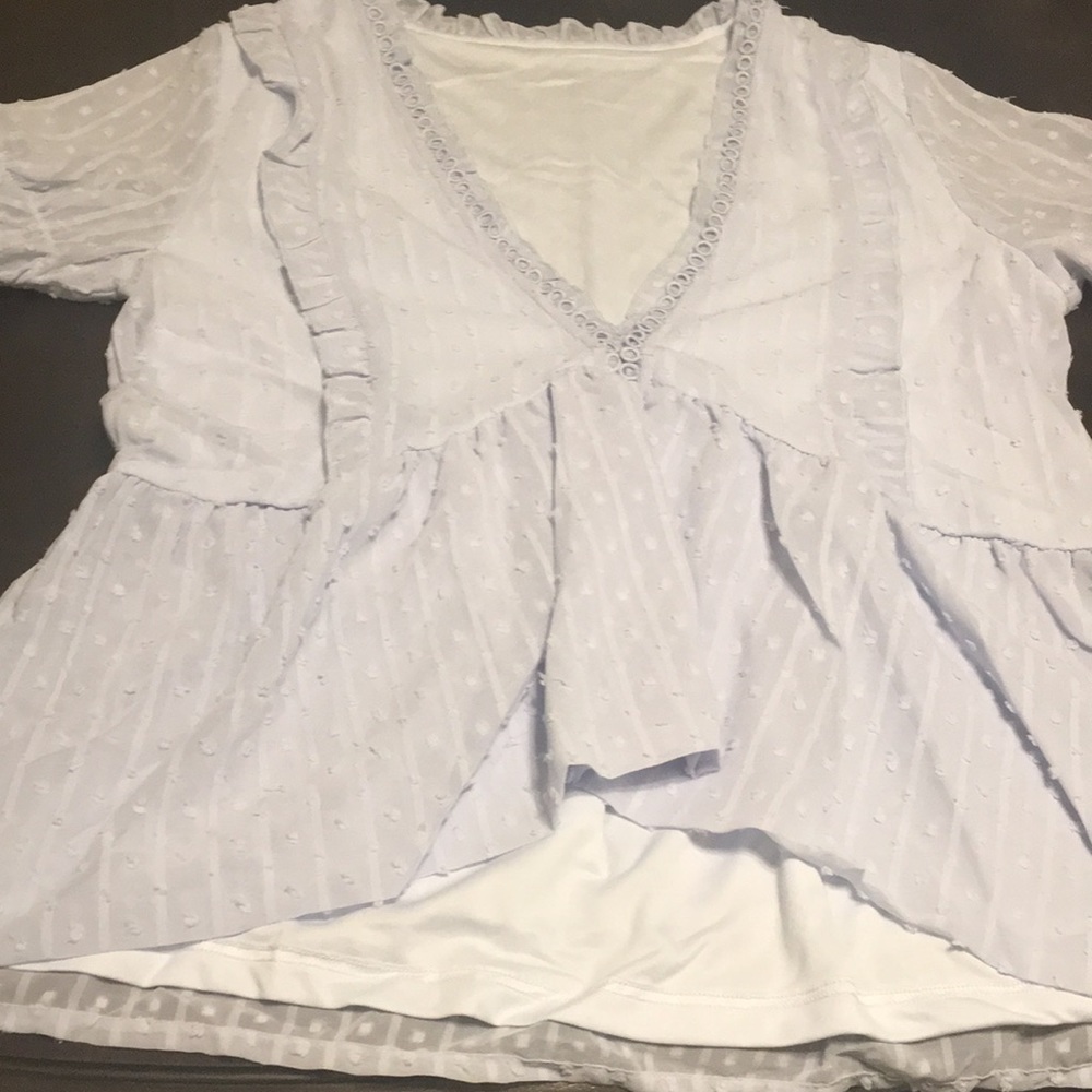 V-Neck Frill Hem Swiss Dot Top - Picture 7 of 8